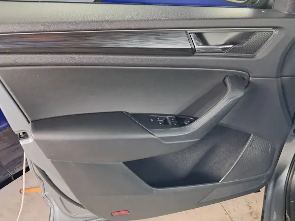Poza anunț 10