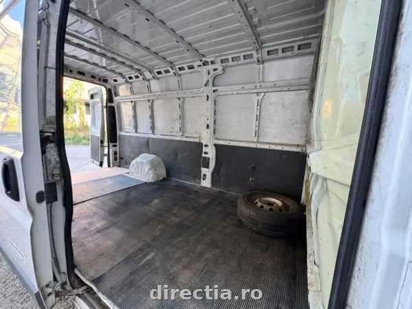 Poza anunț 14