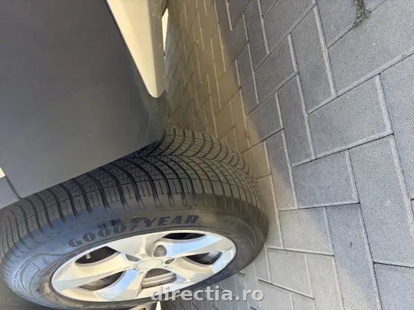 Poza anunț 12