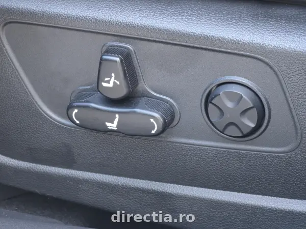 Poza anunț 32