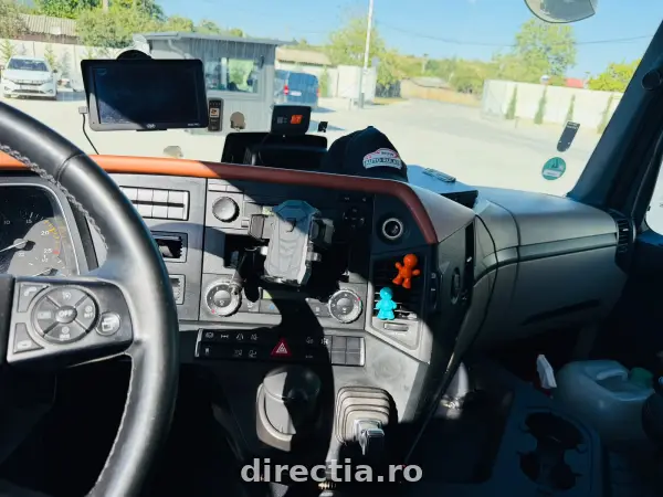 Poza anunț 17