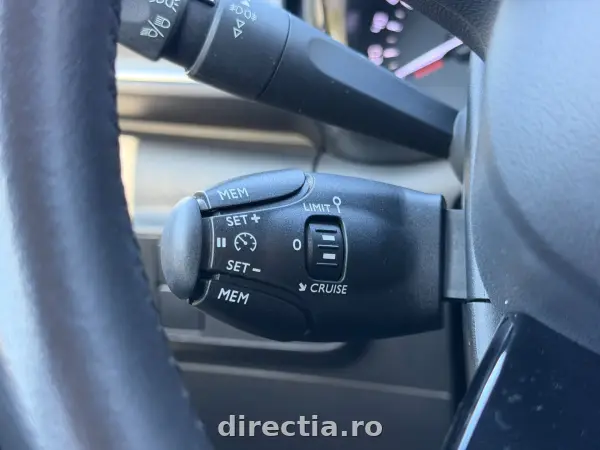 Poza anunț 36