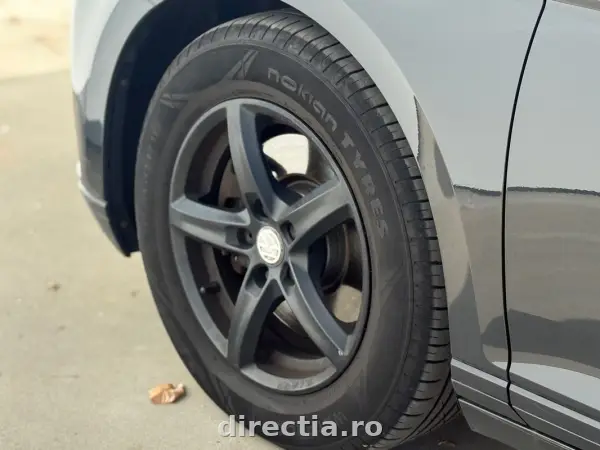 Poza anunț 23