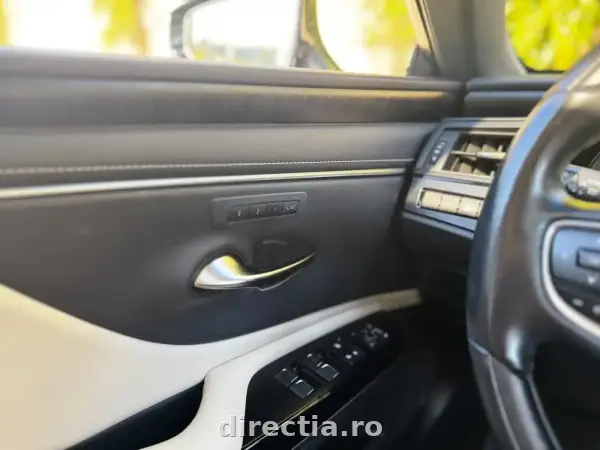 Poza anunț 12