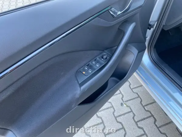 Poza anunț 10