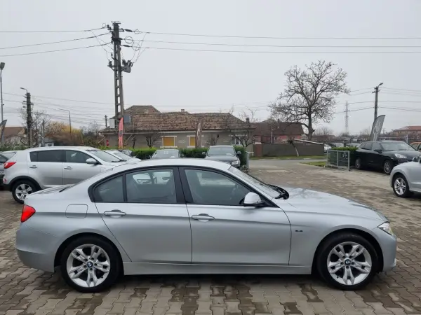 Poza anunț 32