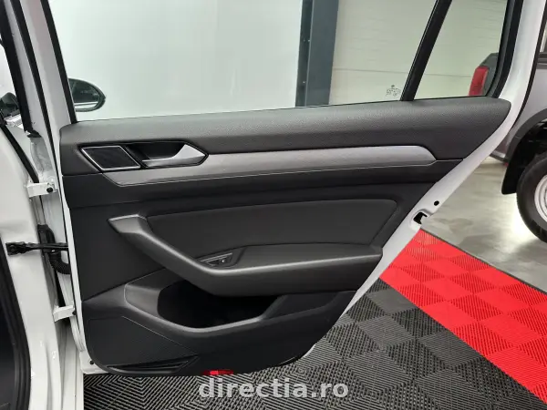 Poza anunț 29