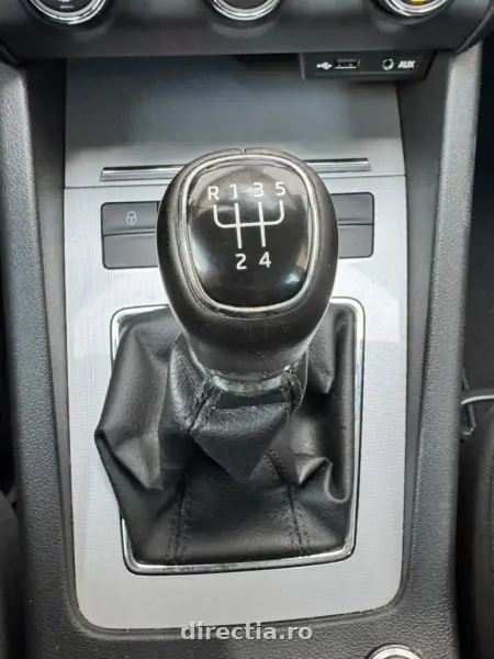 Poza anunț 12