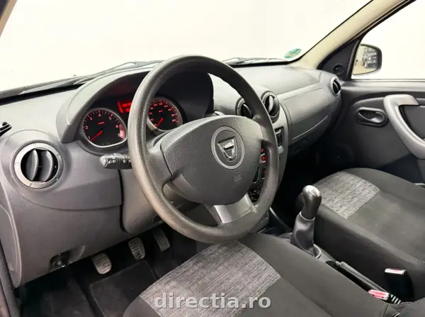 Poza anunț 12