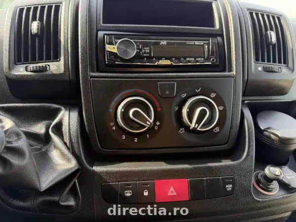Poza anunț 13