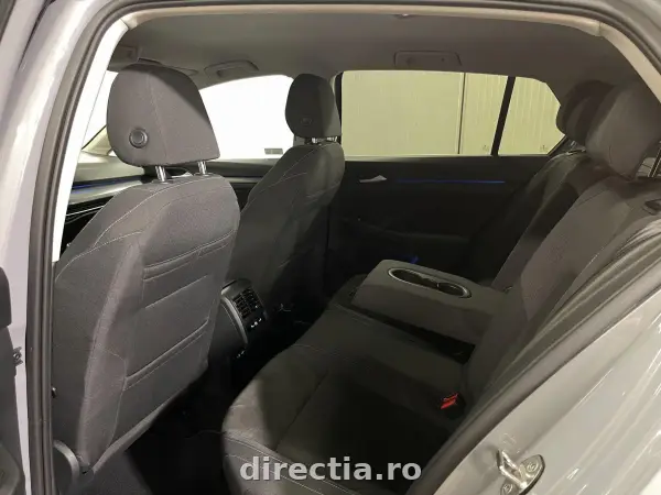 Poza anunț 12