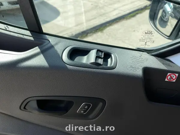 Poza anunț 12