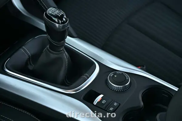 Poza anunț 12
