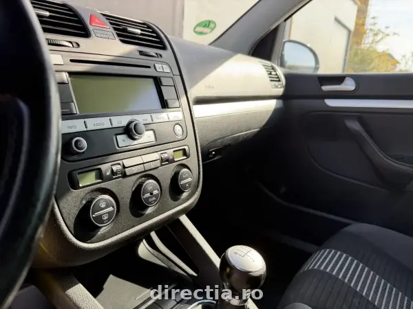 Poza anunț 16