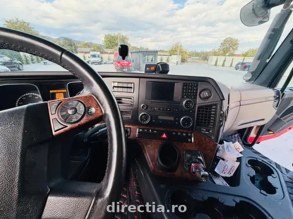 Poza anunț 12