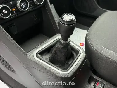 Poza anunț 35