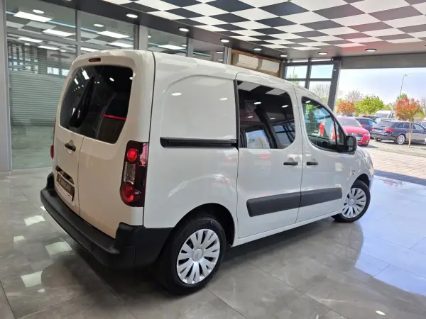 Poza anunț 8
