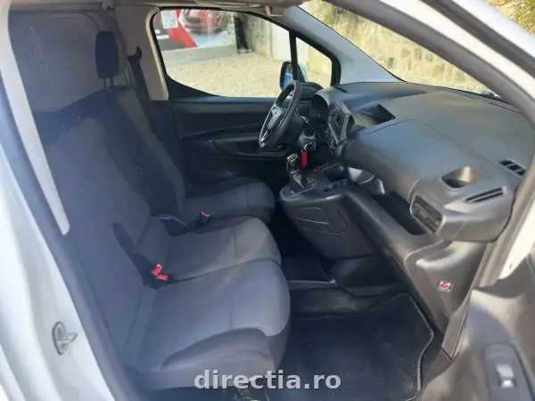 Poza anunț 12