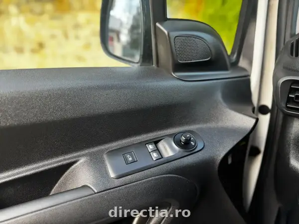 Poza anunț 10
