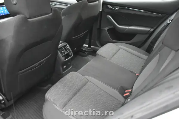 Poza anunț 21