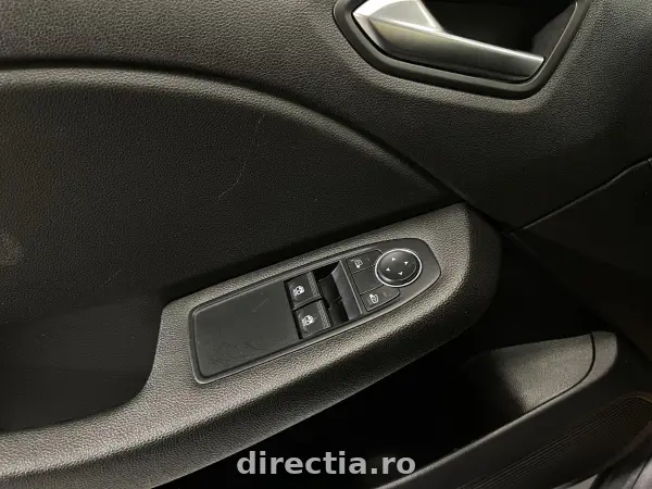 Poza anunț 18