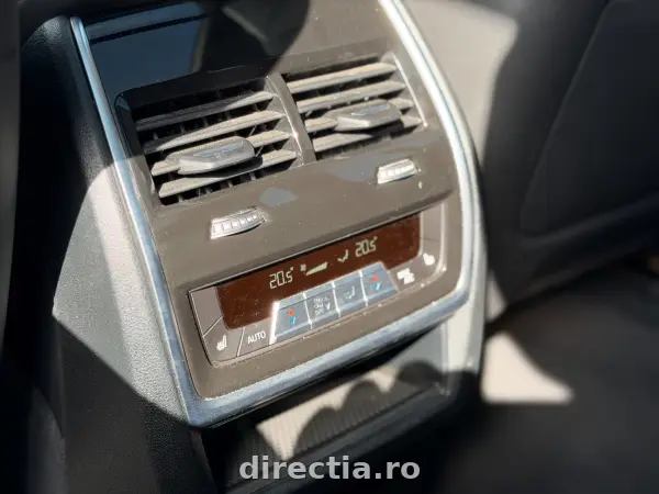 Poza anunț 36