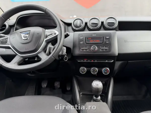 Poza anunț 12
