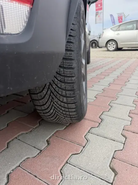 Poza anunț 8