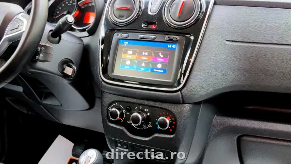 Poza anunț 25