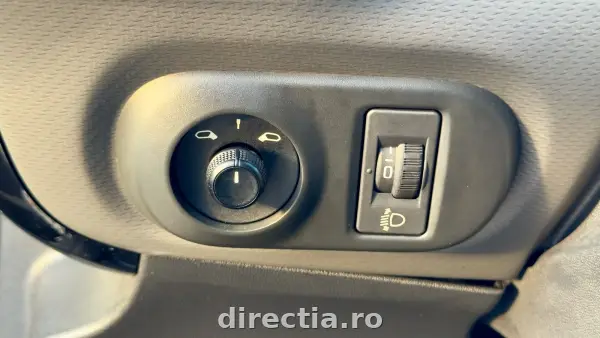 Poza anunț 25
