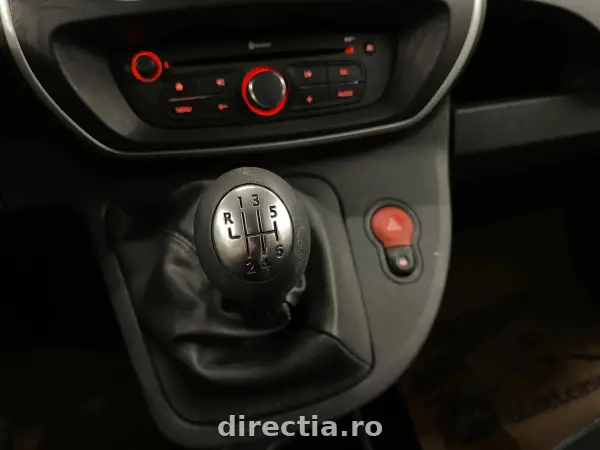 Poza anunț 17