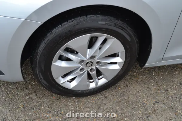 Poza anunț 34