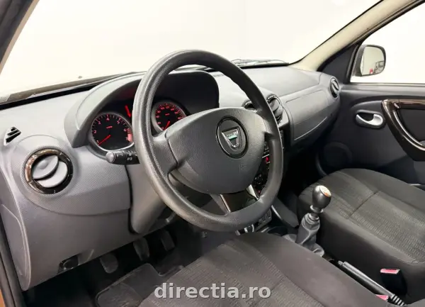 Poza anunț 13