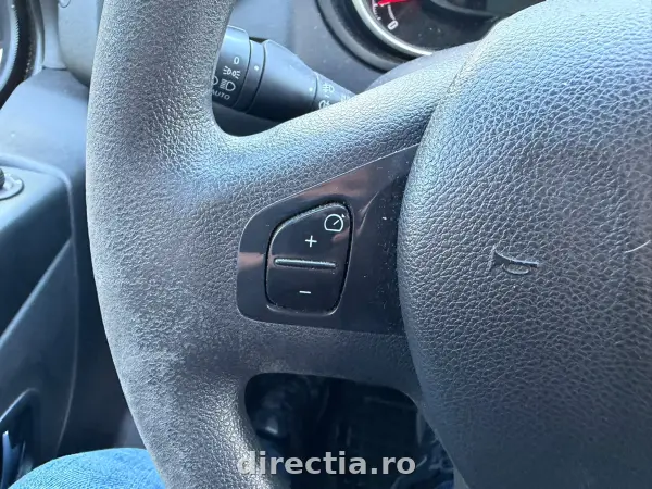 Poza anunț 12