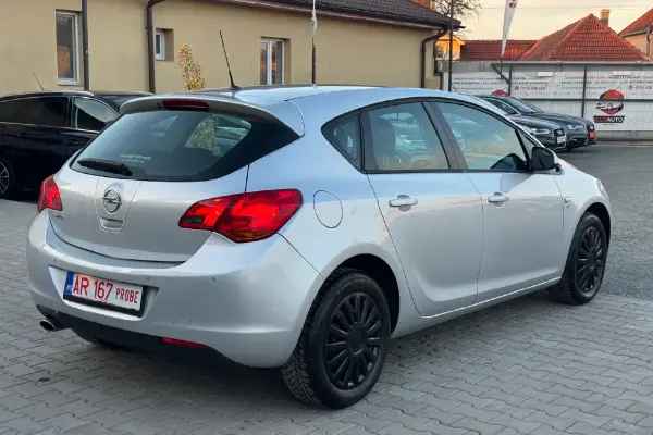 Poza anunț 8