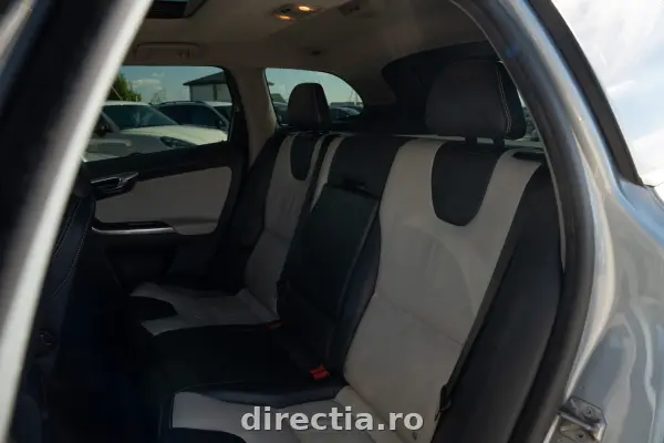 Poza anunț 26