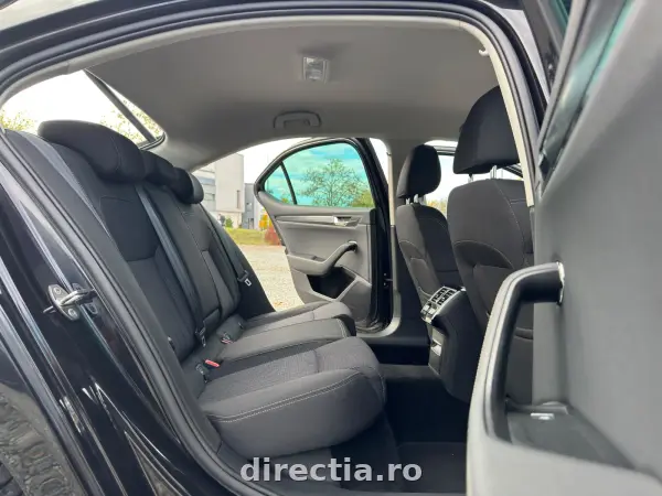Poza anunț 35