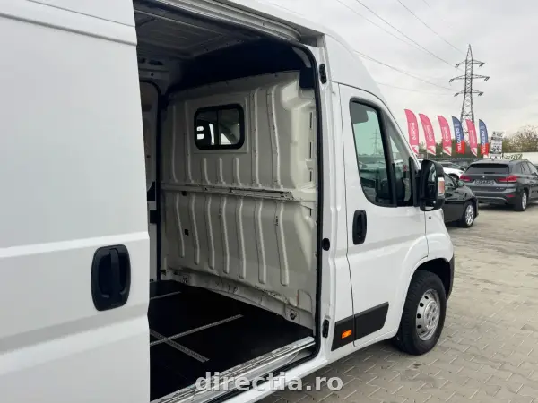 Poza anunț 17