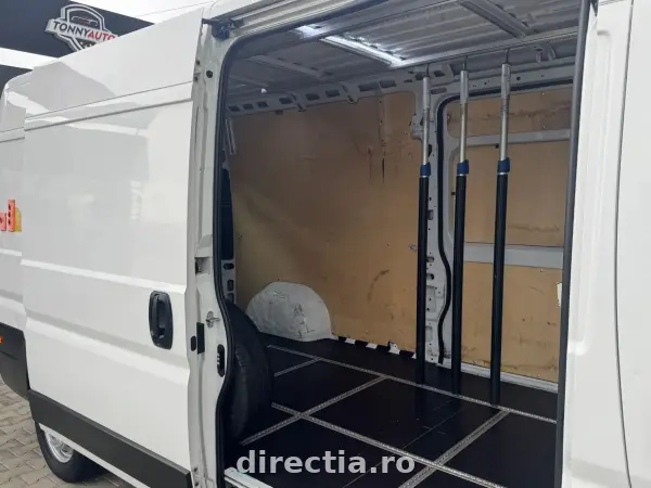 Poza anunț 18