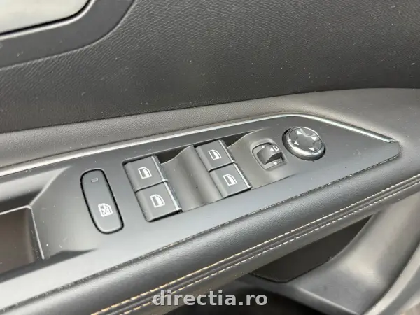 Poza anunț 30