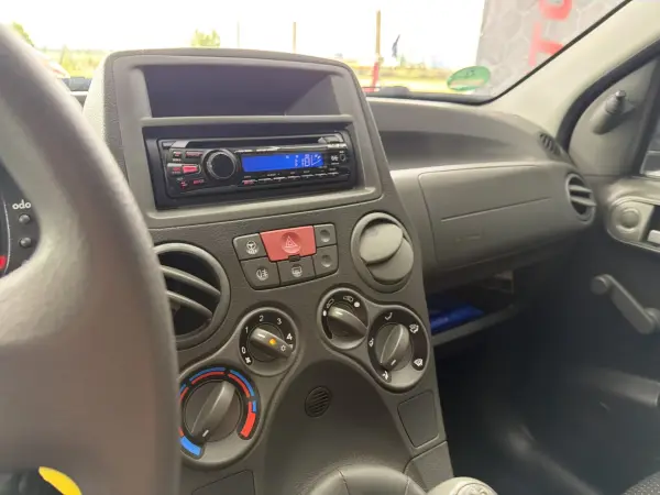 Poza anunț 18