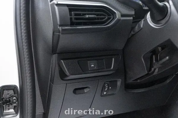 Poza anunț 23