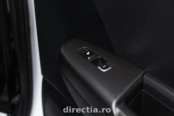 Poza anunț 36