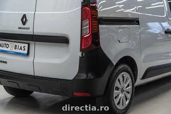 Poza anunț 32
