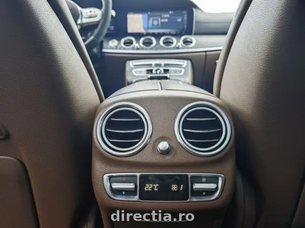 Poza anunț 36
