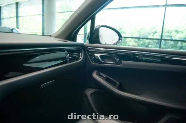 Poza anunț 32