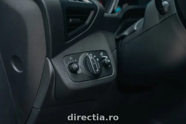 Poza anunț 25