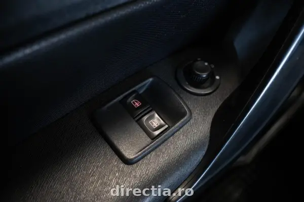 Poza anunț 12