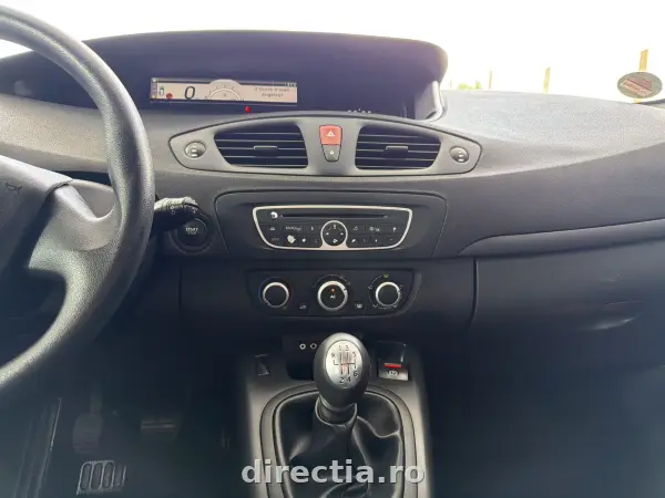 Poza anunț 14