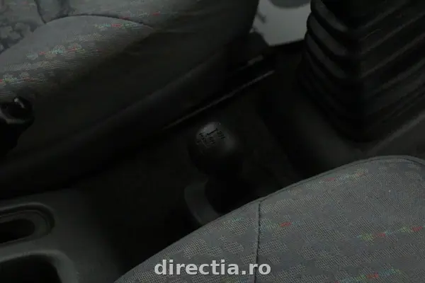 Poza anunț 12